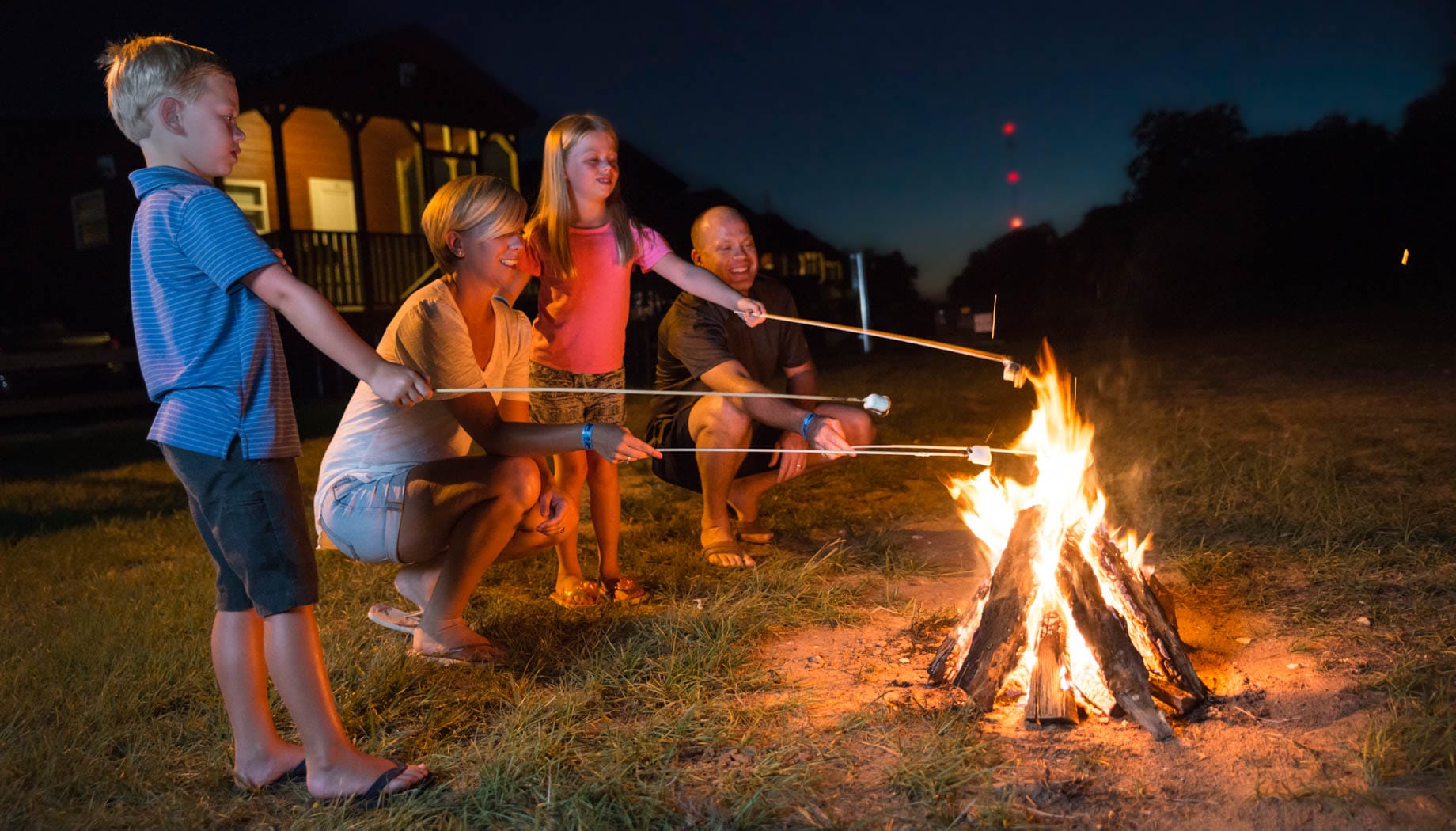 roasting-marshmellows Splashway Campground - Marshmallow Roasting
